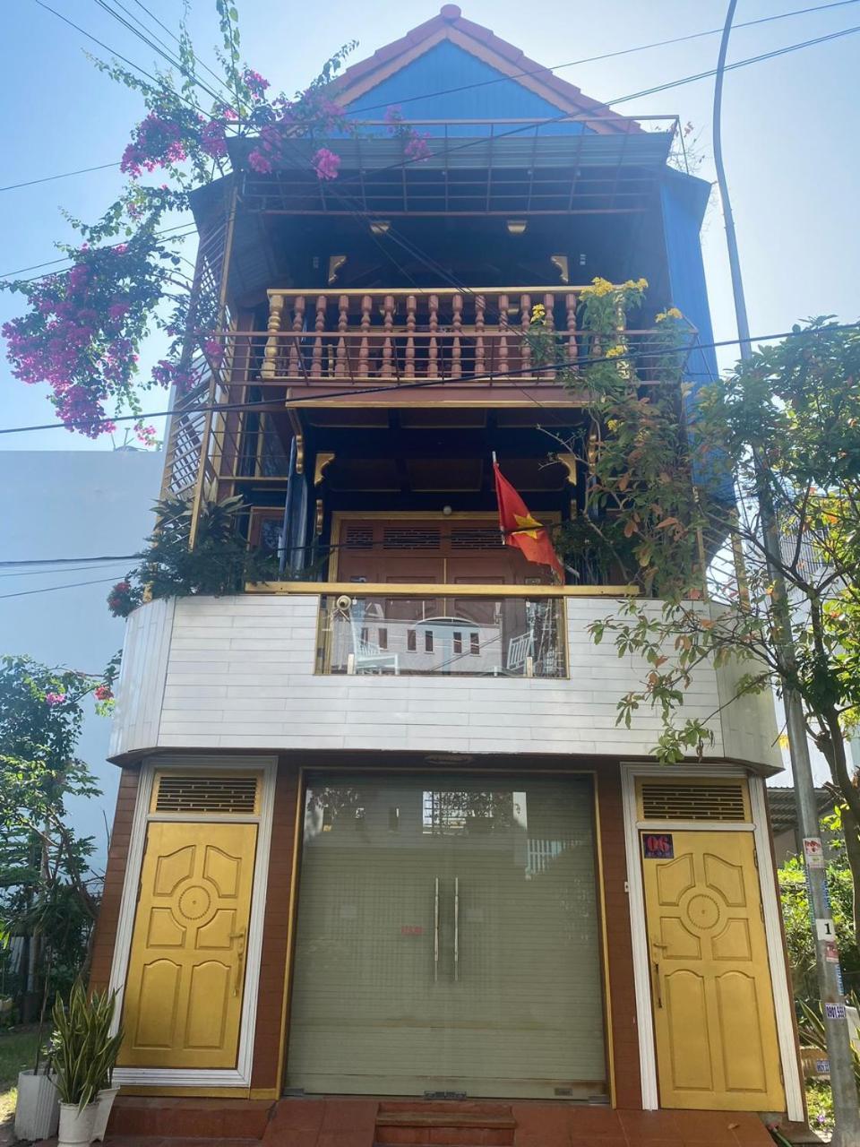 Villa Biet Thu Go Wooden House Quy Nhon Canh Bien Exterior foto