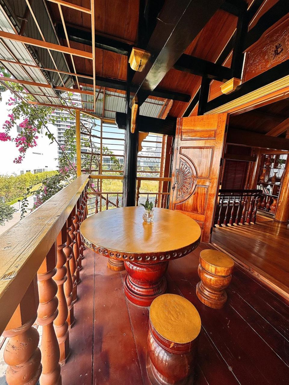 Villa Biet Thu Go Wooden House Quy Nhon Canh Bien Exterior foto